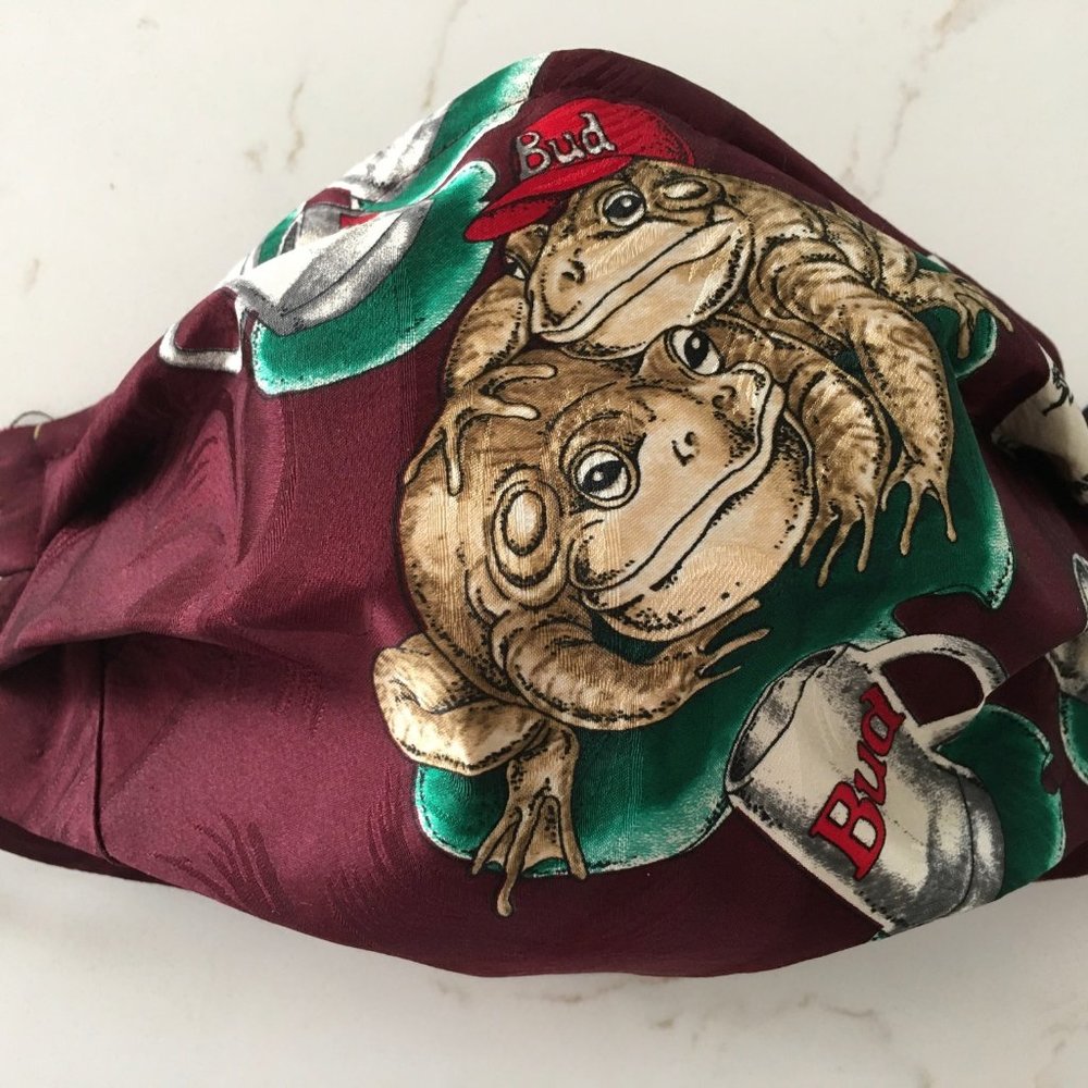 Budweiser Frog Face Mask 2, 3-Ply